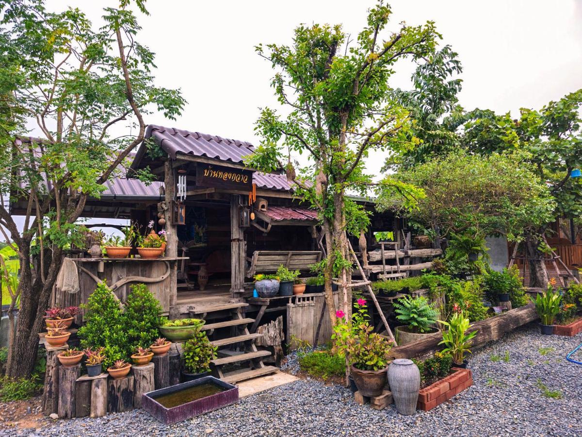 Suk Sabai Homestay Sukhothai Exterior photo